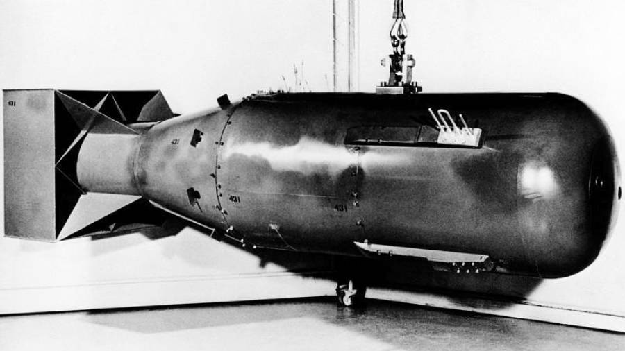 La bomba atómica bautizada como Little Boy, lanzada sobre la ciudad japonesa de Hiroshima el 6 de agosto de 1945. (Fuente, es.euronews.com)
