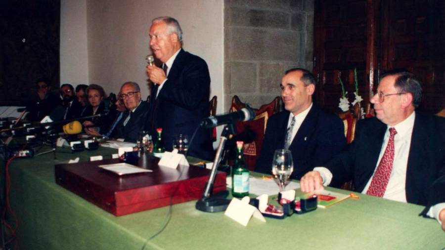 1994. SD Compostela. (Fuente, El Correo Gallego)