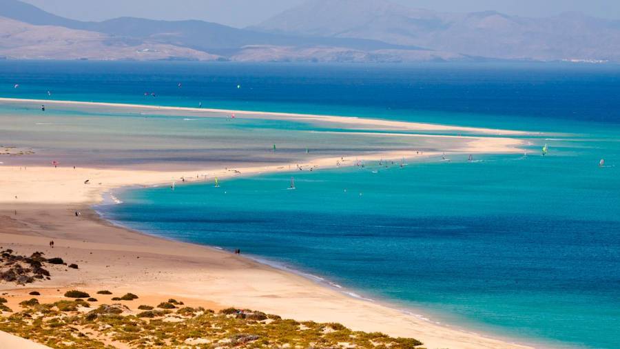 Rodas vuelve a liderar un ranquin que la reafirma como mejor playa de España