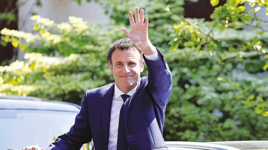 El presidente de Francia, Emmanuel Macron, durante una visita a Le Touquet. Foto: L. Marin