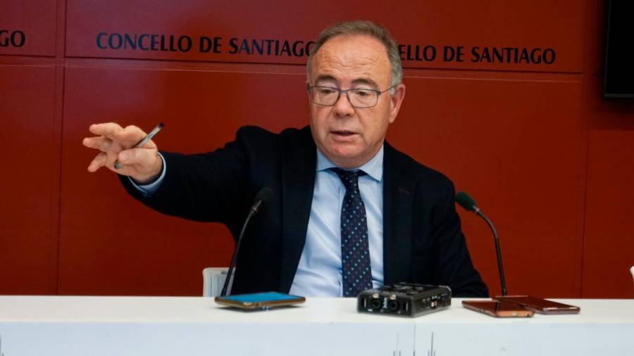 El alcalde de Santiago, Xosé Sánchez Bugallo. FOTO: Jesús Prieto
