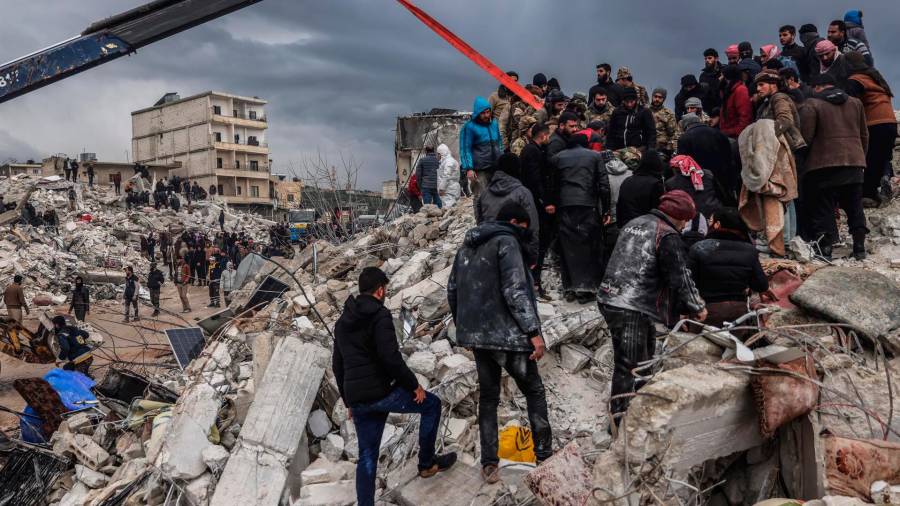 Edificios destruidos en Harem, Siria, como consecuencia de los temblores registrados también en Turquía - Anas Alkharboutli/dpa