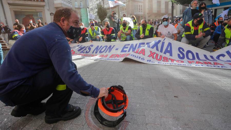 El comité de Alcoa en una protesta cuando no había un acuerdo de futuro. Foto: Carlos Castro-Europa Press