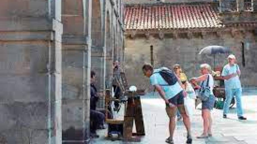 Turistas en Santiago de Compostela. Europa Press