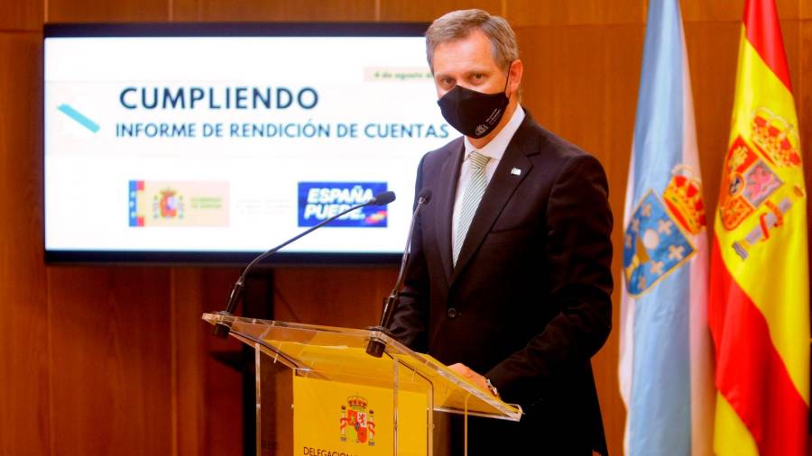 ‘cumpliendo’. El delegado del Gobierno en Galicia, José Miñones, presentó este miércoles el informe de rendición de cuentas. Foto: Efe