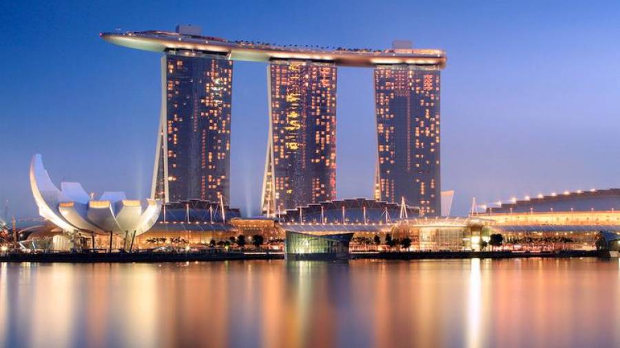 Marina Bay Sands. El hotel más famoso de Singapur es obra del arquitecto Moshe Safdie. (Fuente, www.infobae.com)