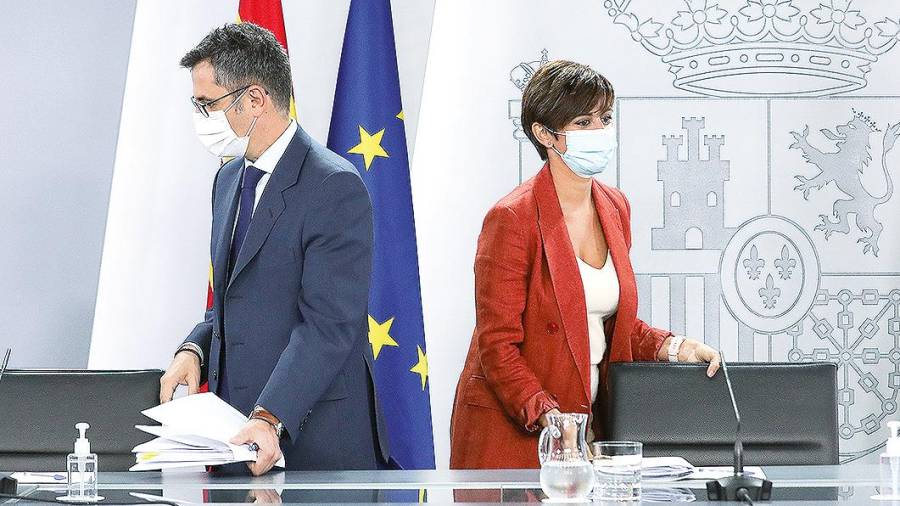 Bolaños y Rodríguez, en rueda de prensa tras el Consejo de Ministros. Foto: M. Fernández/E.P.