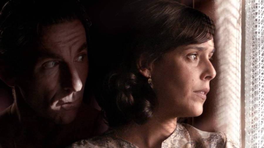 Fotograma de la película “La trinchera infinita”, protagonizada por Antonio de la Torre e Inma Cuesta, que finalmente no competirá por el Oscar.