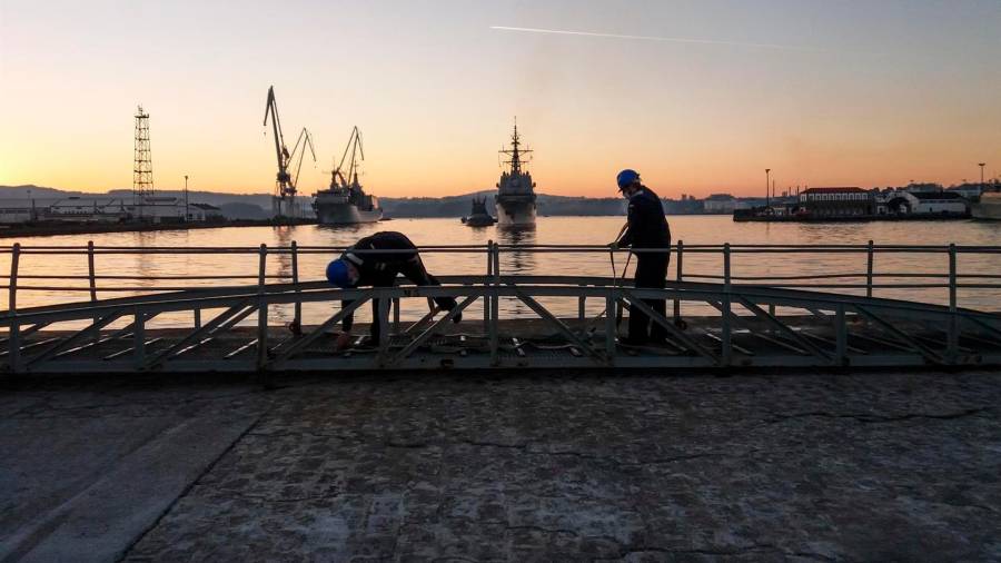 La fragata ‘Álvaro Bazán’ regresa al puerto de Ferrol. Foto: OTAN / E.P.