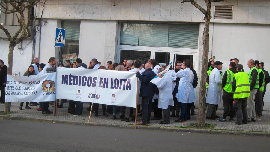 El sindicato médico O’Mega amenaza con una huelga en Galicia con el complemento específico en el foco