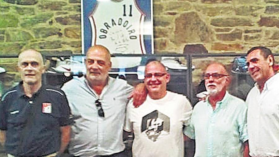 2016. Por la izquierda: Tonecho, Antonio López Cid, Pío Furelos, Pepe Casal y Julio Bernárdez, en TiroLibreSCQ. Foto: Pío Furelos