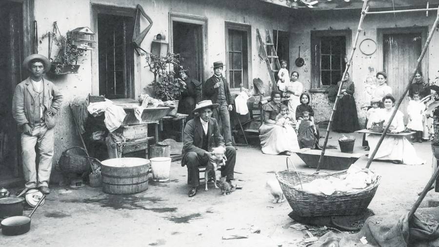 El conventillo fue el primer hogar de muchos inmigrantes recién llegados a la Argentina durante la Gran Inmigración europea.