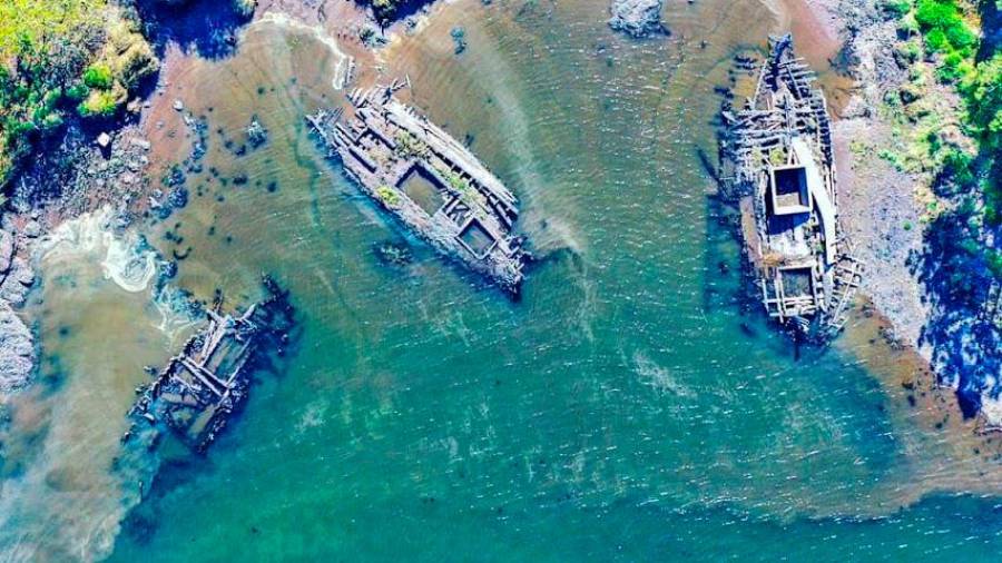 TESTEMUÑA. Os restos das embarcacións son testemuñas mudas dunha actividade xa desaparecida. Foto: Javier Figueroa I.