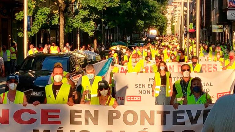 Los trabajadores de Ence se dejarán ver ya a mediados del mes de agosto en las fiestas de la Peregrina en Pontevedra. Foto: CC.OO. Pontevedra