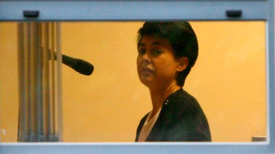 Rosario Porto durante el interrogatorio que le practicó el juez Taín en los juzgados de Santiago días después del crimen de la pequeña Asunta. Foto: Archivo