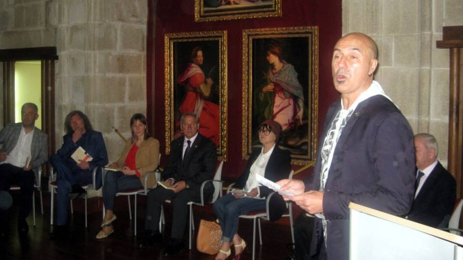 O xornalista Antón Lopo, novo premio Manuel Lueiro Rey de poesía con 'Corpo'