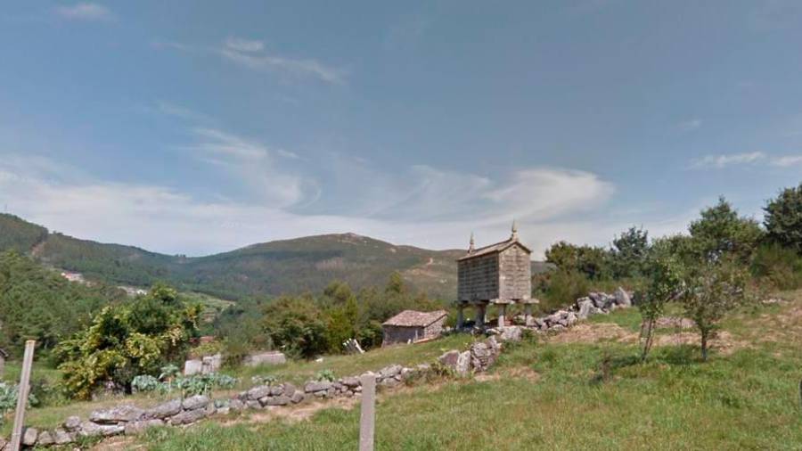 Vista de la aldea de Torea, en el municipio de Muros, donde reside la madre que ha perdido la custodia de su hijo de trece meses. Foto: Google Maps