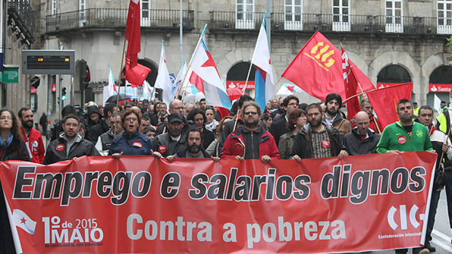 Miles de gallegos reivindican en las calles más empleo y de mayor calidad