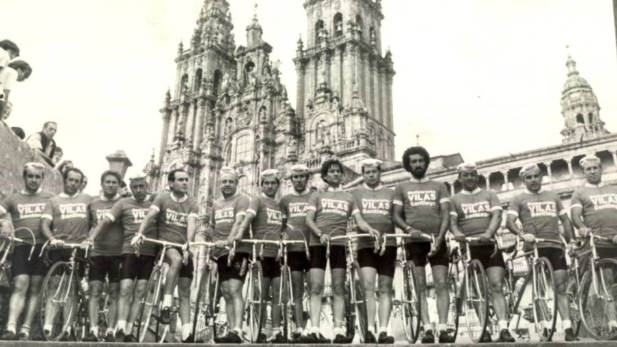...Cuando deportistas de toda España participaban en carreras ciclistas con la camiseta de Casa Vilas