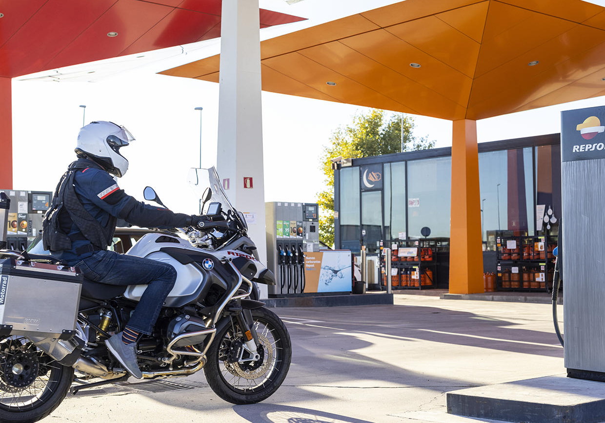 Repsol lanza una campaña con descuentos de hasta 400 euros al año en repostajes.